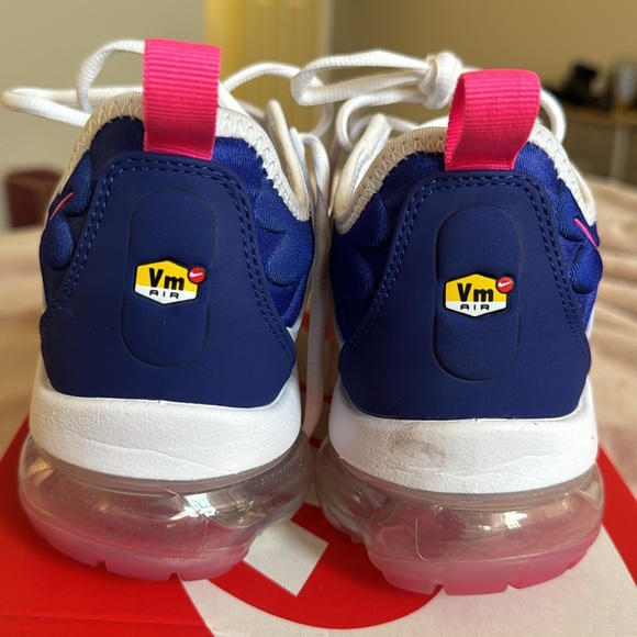 Women’s Nike W Air Vapormax Plus size 7.5 - Picture 4 of 6